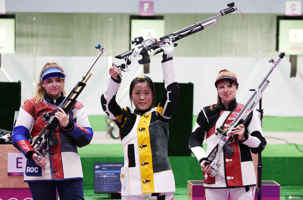 阿富汗射击选手勇夺金牌,成为焦点的简单介绍 阿富汗射击选手勇夺金牌,成为焦点的简单介绍